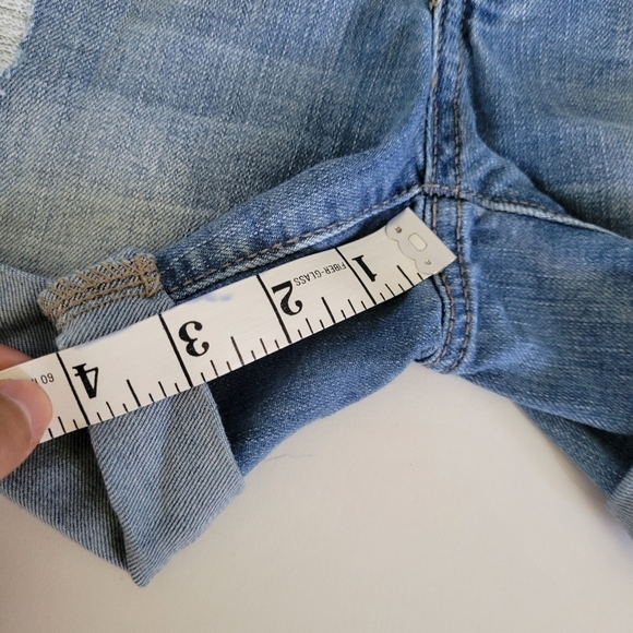 SO Light Blue Wash Midi Distressed Cuffed Jean Shorts - Picture 4 of 9